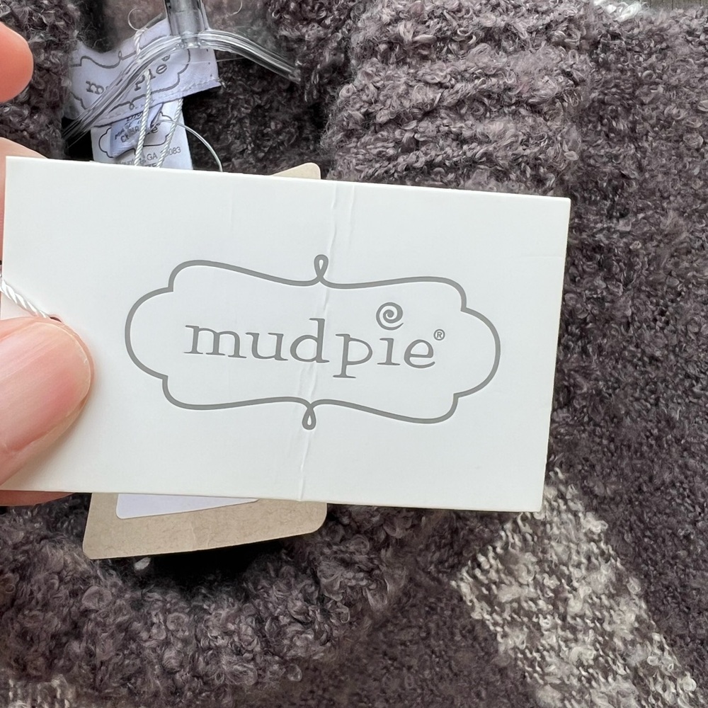 👗Mud Pie Cozy Turtleneck Poncho with Red and Gray Accents - Picture 8 of 8
